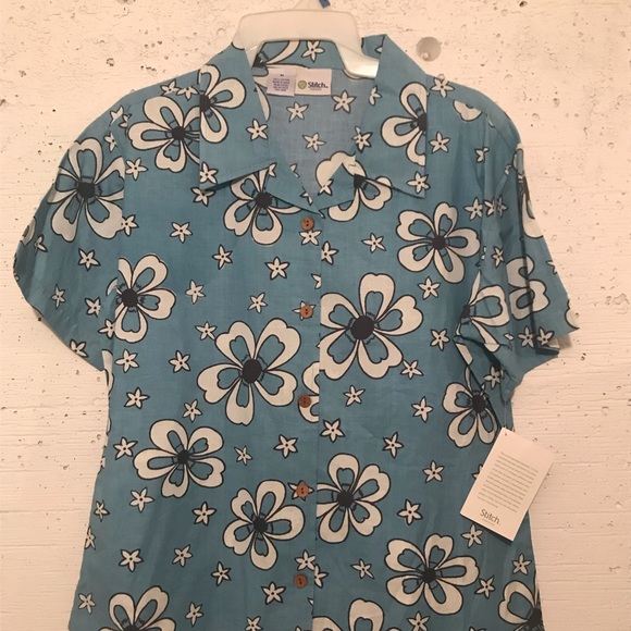 Group Matching “Hawaiian” short sleeve button up - Picture 2 of 2